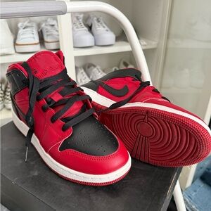 Jordan Sneakers 5.5